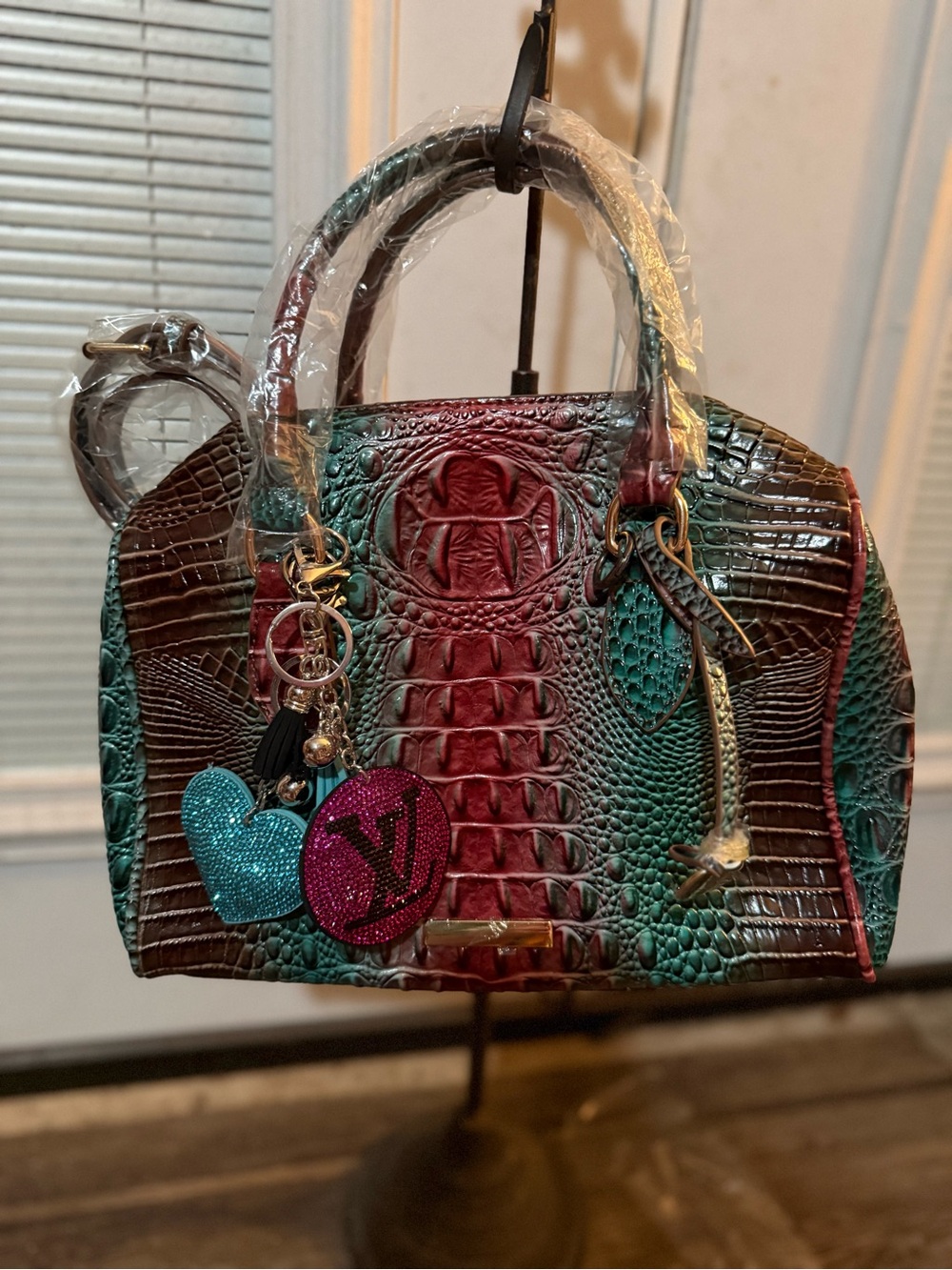 Multicolor Embossed Croc-Texture Hand Bag - Green & Burgundy
